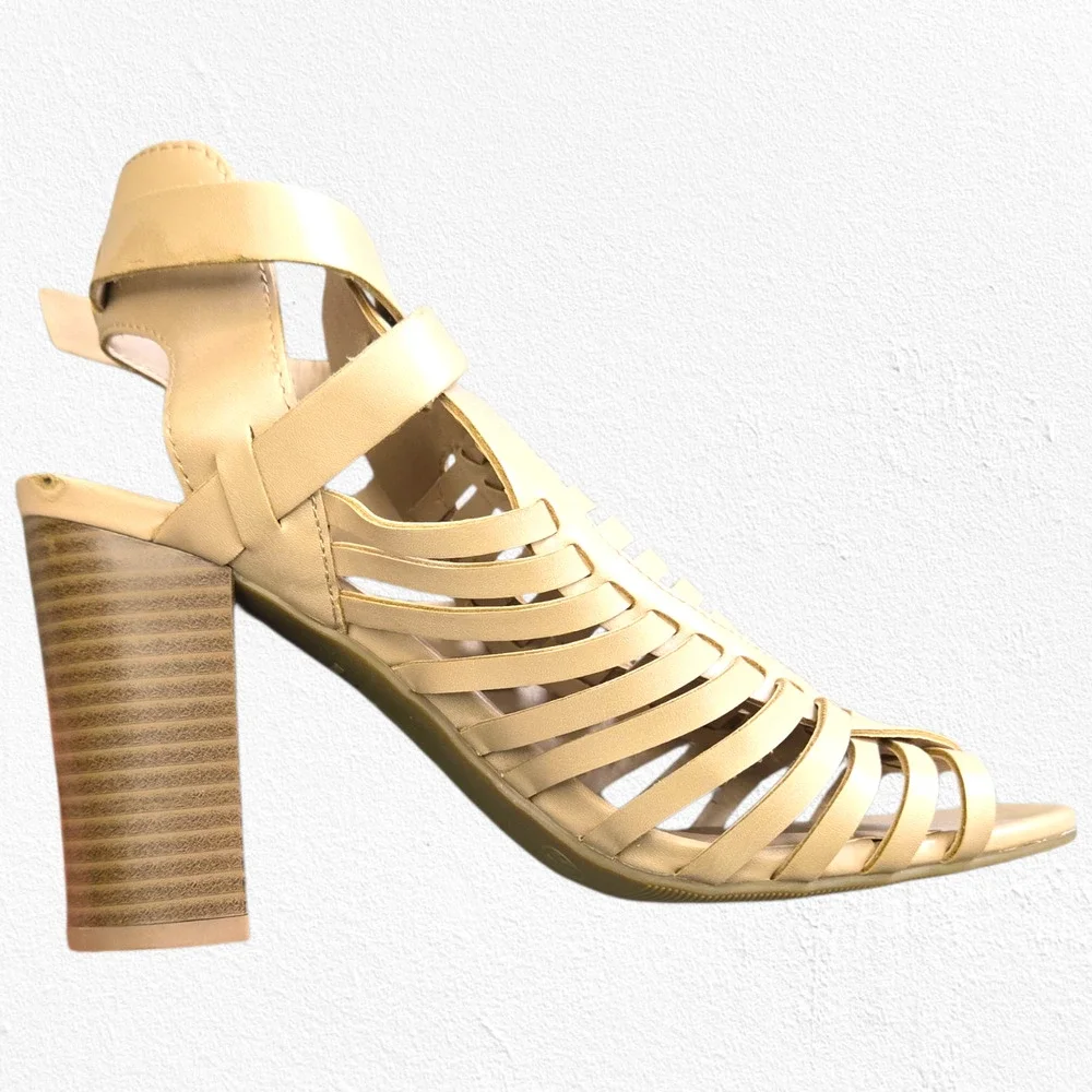 American Eagle Nude Gladiator Block Heel Sandals Size 5.5W – Strappy Caged Heels